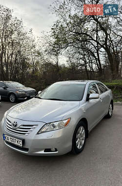 Седан Toyota Camry 2007 в Буче