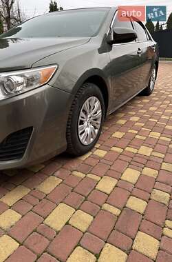 Седан Toyota Camry 2013 в Умани