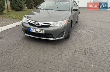 Седан Toyota Camry 2012 в Львове
