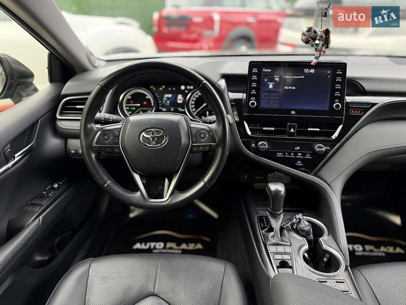 Седан Toyota Camry 2021 в Одессе