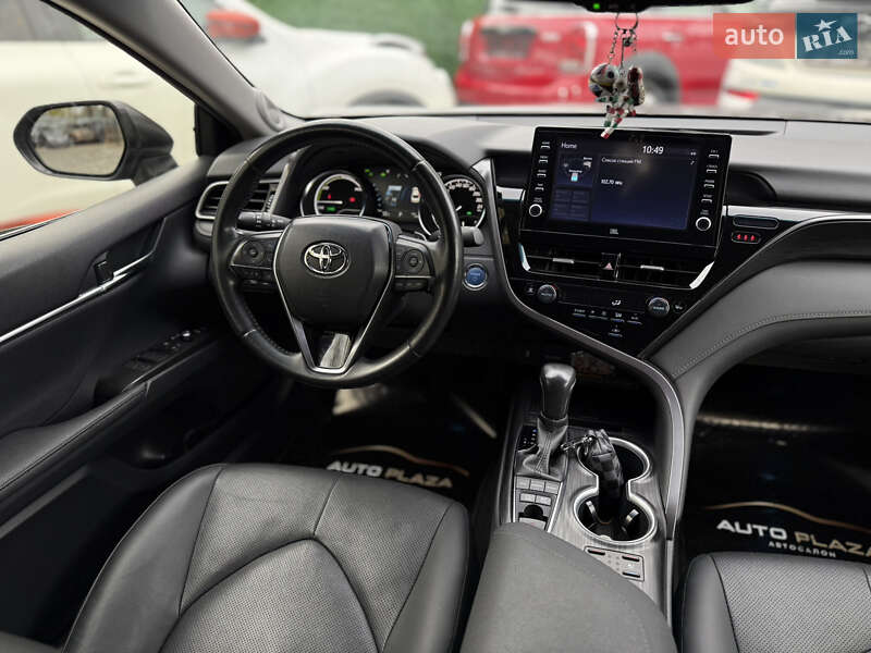 Седан Toyota Camry 2021 в Одессе