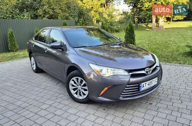 Седан Toyota Camry 2016 в Львове