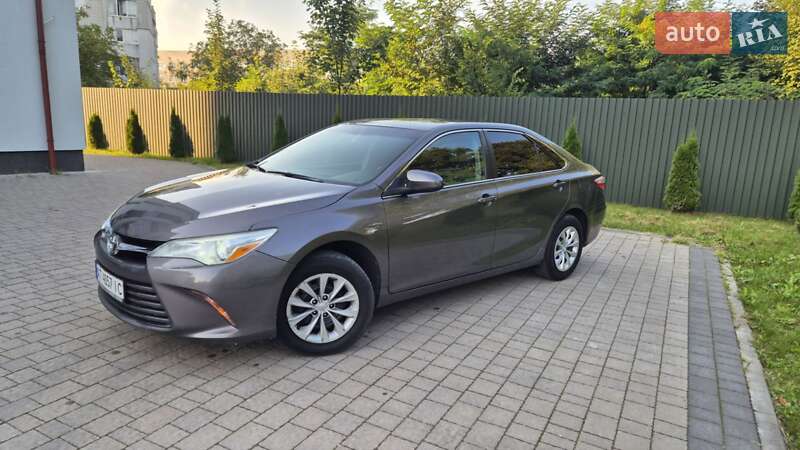 Седан Toyota Camry 2016 в Львові фото 10 Седан Toyota Camry 2016 в Львові