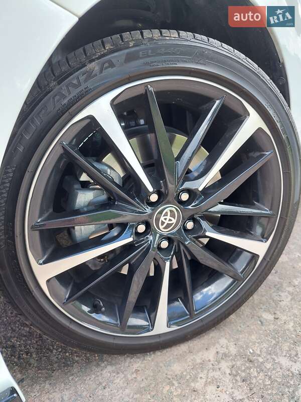 Седан Toyota Camry 2020 в Киеве фото 3 Седан Toyota Camry 2020 в Киеве