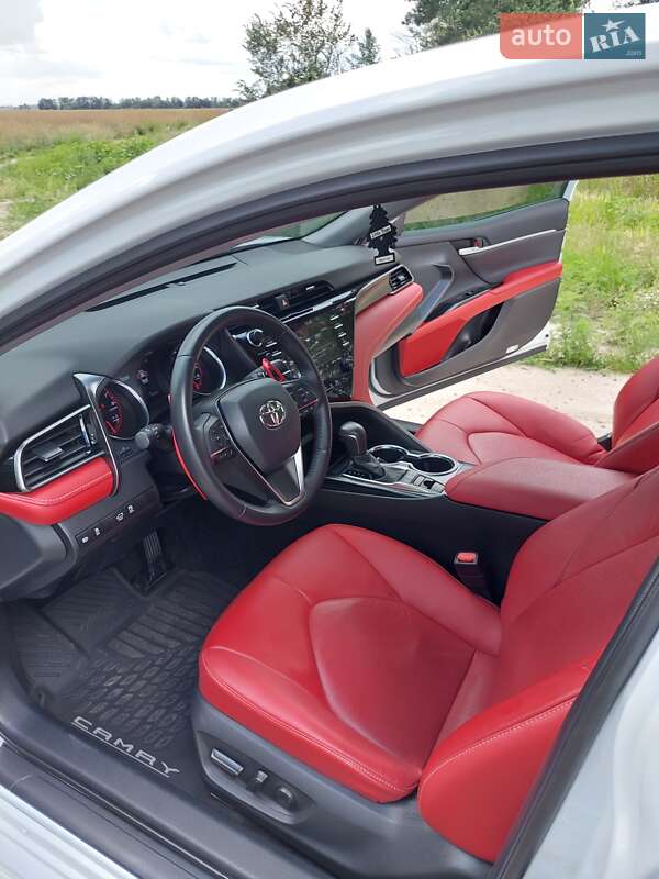 Седан Toyota Camry 2020 в Киеве фото 23 Седан Toyota Camry 2020 в Киеве