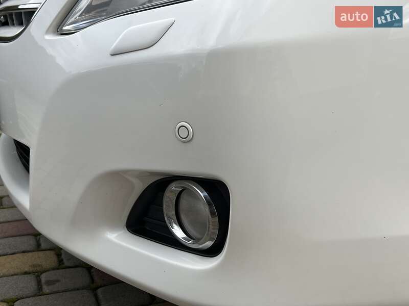 Седан Toyota Camry 2011 в Івано-Франківську