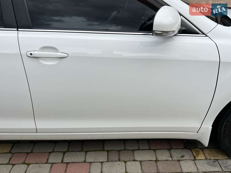 Седан Toyota Camry 2011 в Івано-Франківську