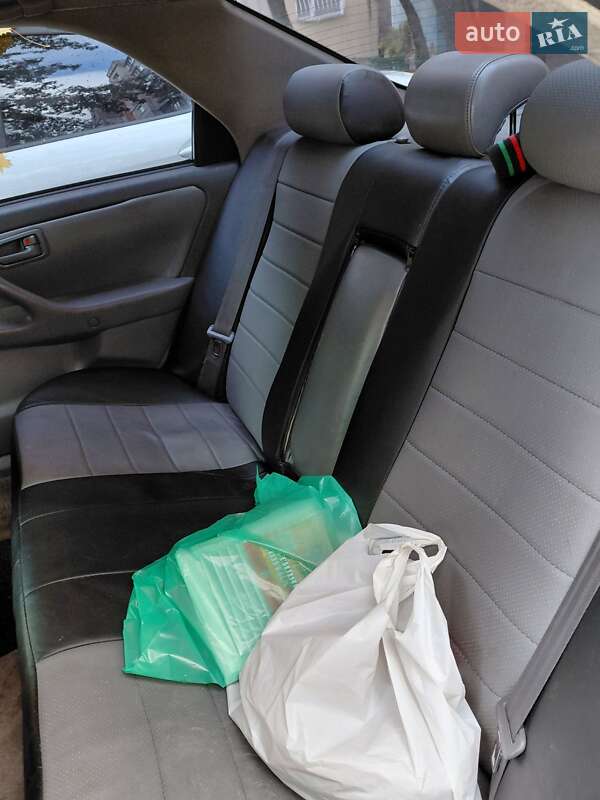 Седан Toyota Camry 1998 в Киеве фото 2 Седан Toyota Camry 1998 в Киеве
