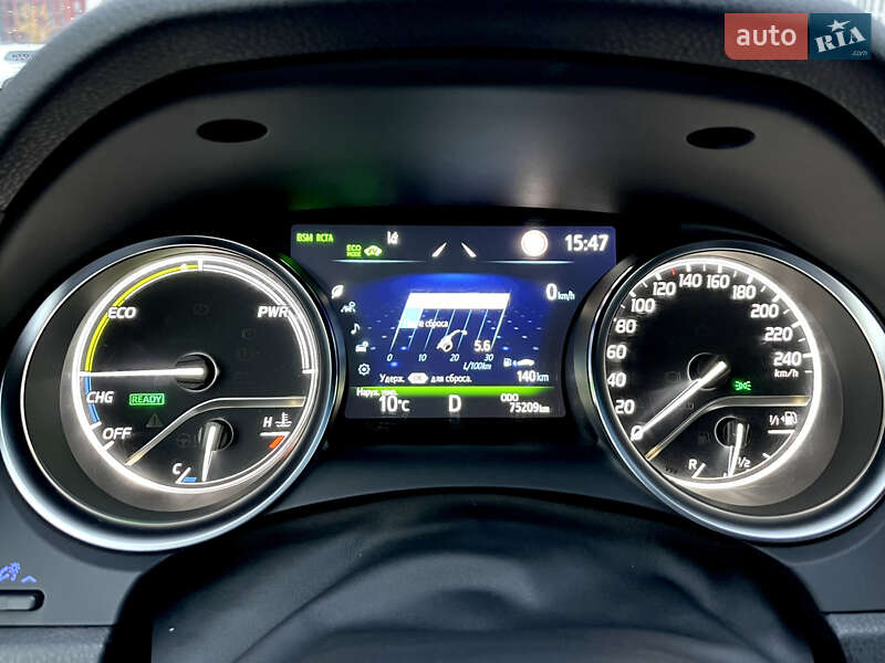 Седан Toyota Camry 2021 в Киеве