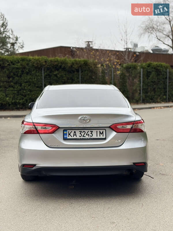 Седан Toyota Camry 2018 в Киеве фото 5 Седан Toyota Camry 2018 в Киеве