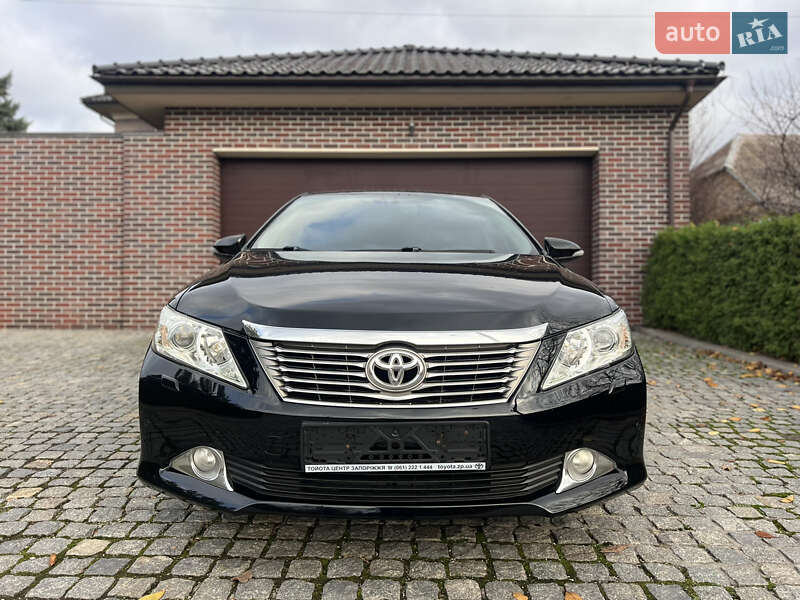Toyota Camry 2012