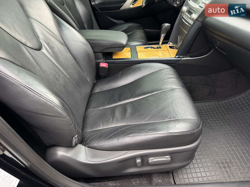 Седан Toyota Camry 2007 в Днепре