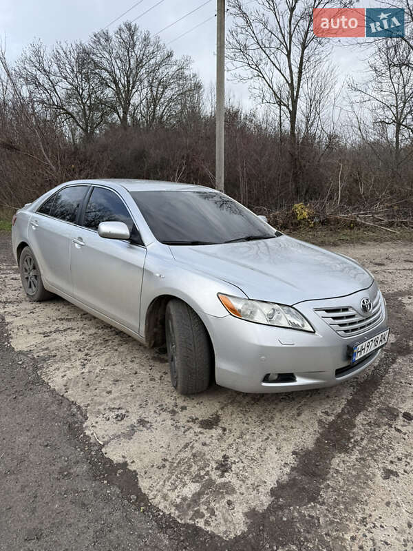 Седан Toyota Camry 2007 в Кривом Озере