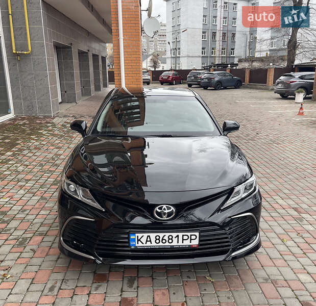 Седан Toyota Camry 2021 в Киеве фото 2 Седан Toyota Camry 2021 в Киеве