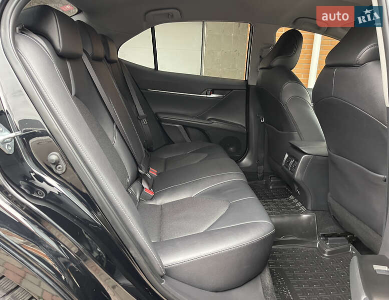 Седан Toyota Camry 2021 в Киеве фото 36 Седан Toyota Camry 2021 в Киеве