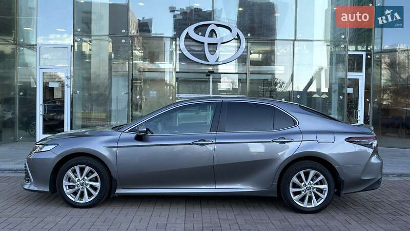 Седан Toyota Camry 2021 в Киеве фото 3 Седан Toyota Camry 2021 в Киеве