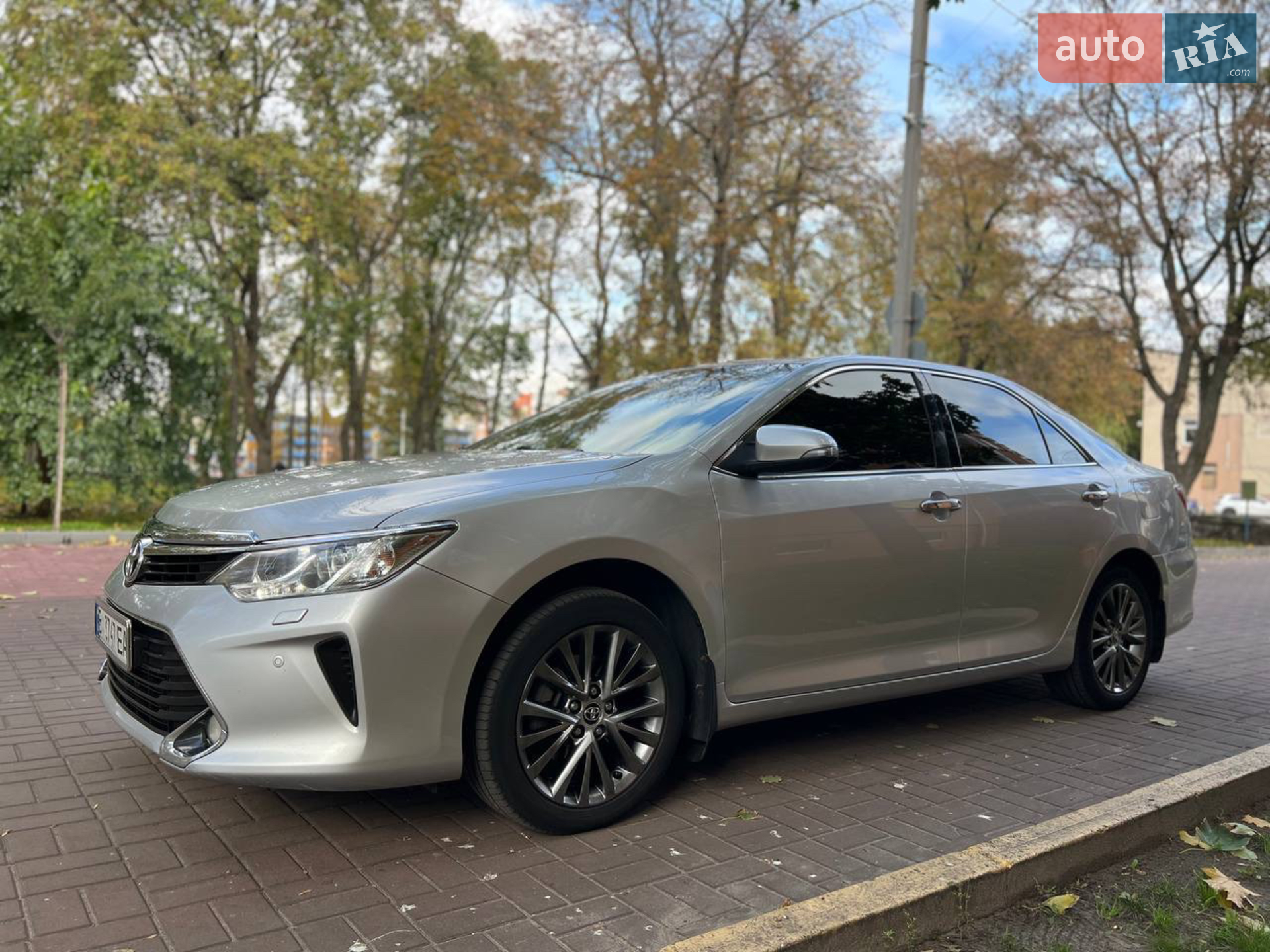 2016 Toyota Camry - мініатюра 2