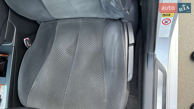 Седан Toyota Camry 2008 в Киеве