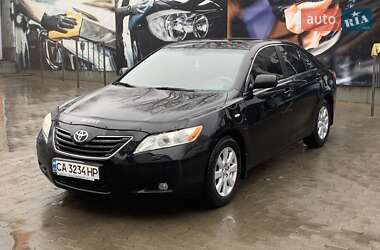 Седан Toyota Camry 2008 в Умані