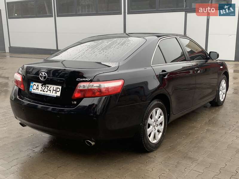 Седан Toyota Camry 2008 в Умани