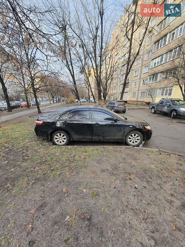 Седан Toyota Camry 2008 в Калиновке