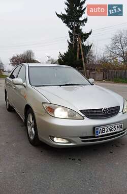 Седан Toyota Camry 2004 в Романове