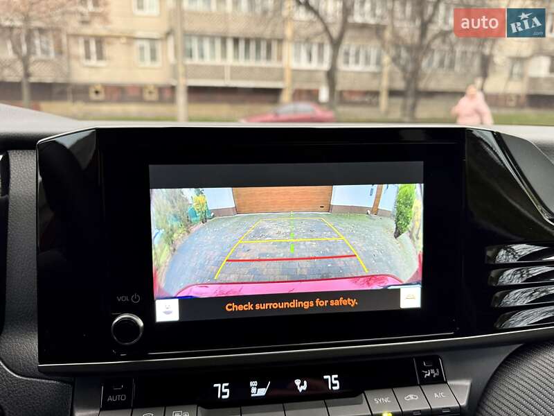 Седан Toyota Camry 2024 в Киеве