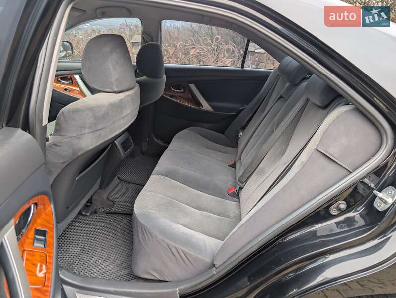 Седан Toyota Camry 2008 в Ивано-Франковске