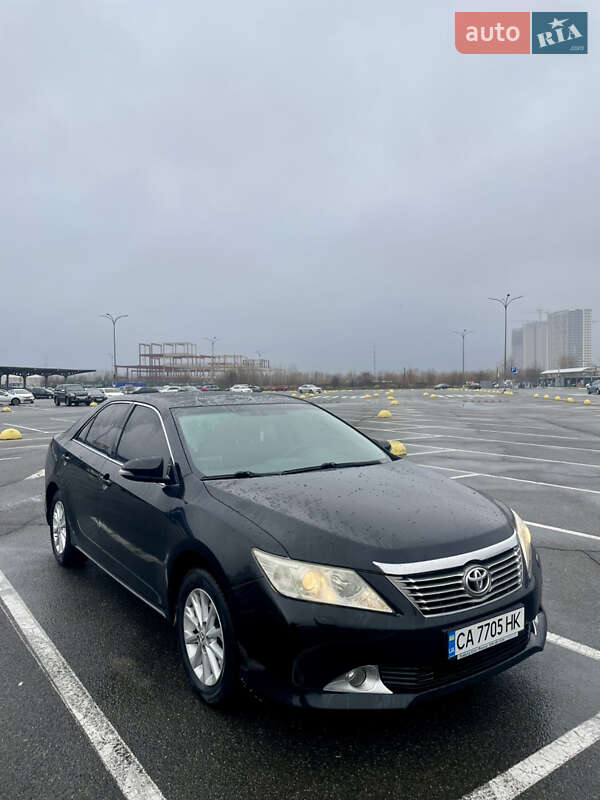Toyota Camry 2011