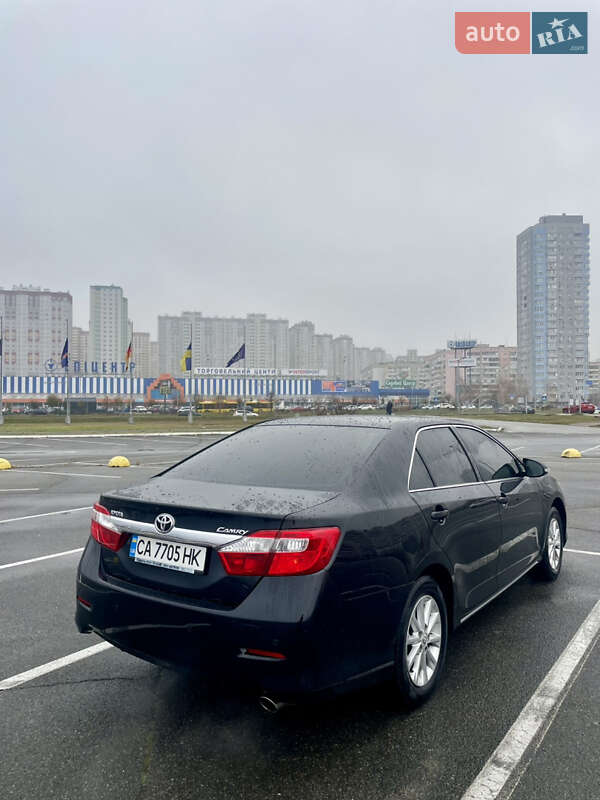 Седан Toyota Camry 2011 в Киеве фото 5 Седан Toyota Camry 2011 в Киеве