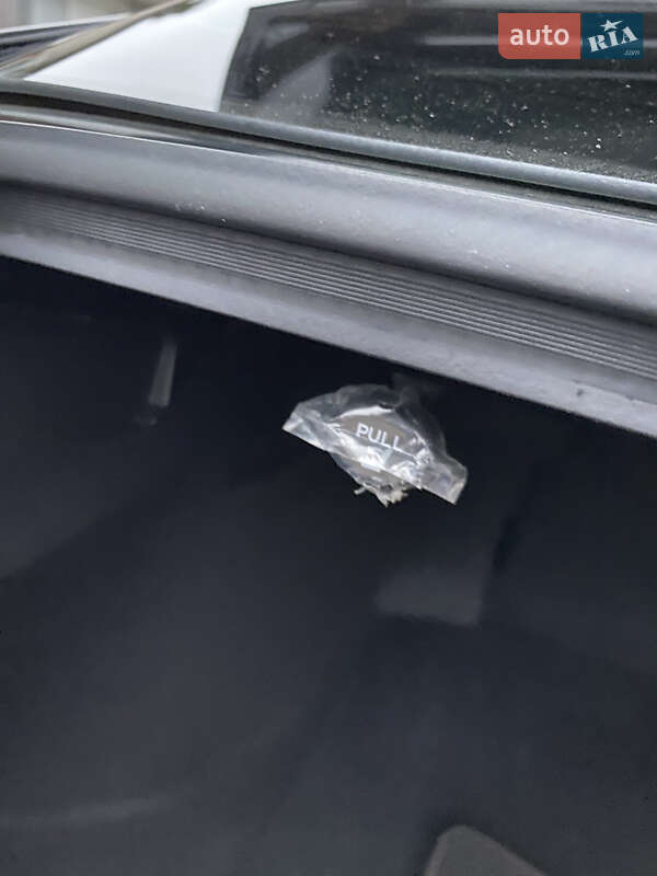 Седан Toyota Camry 2020 в Киеве