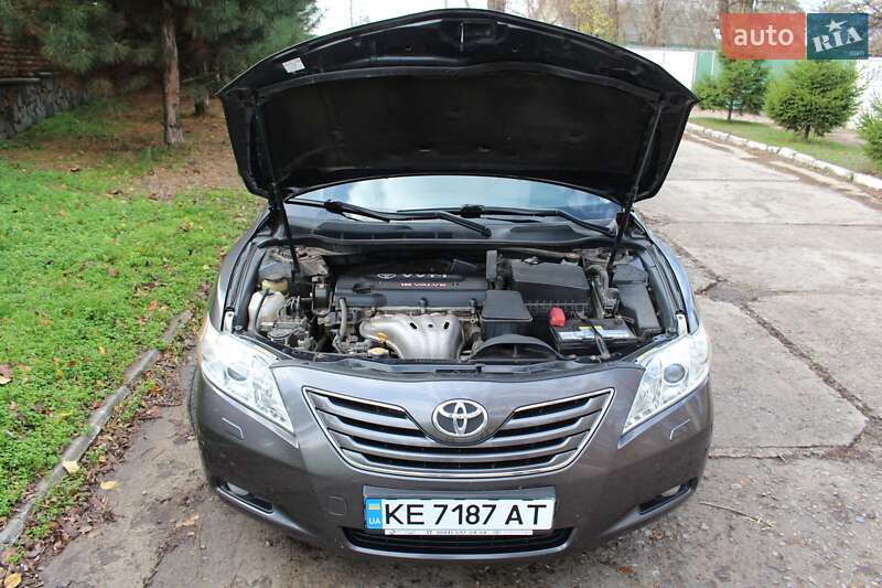 Седан Toyota Camry 2008 в Верхнеднепровске