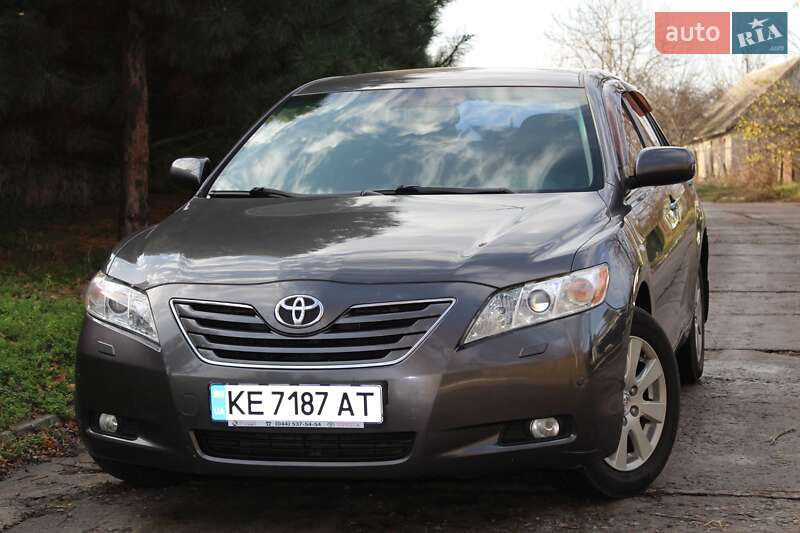 Седан Toyota Camry 2008 в Верхнеднепровске