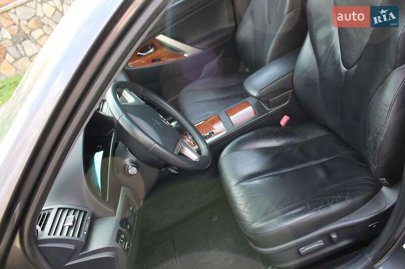 Седан Toyota Camry 2008 в Верхнеднепровске