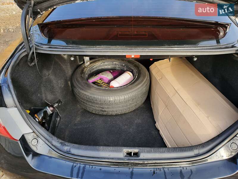 Седан Toyota Camry 2007 в Киеве