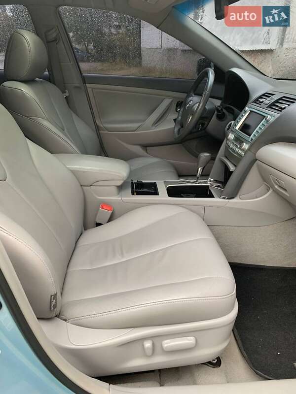 Седан Toyota Camry 2007 в Киеве