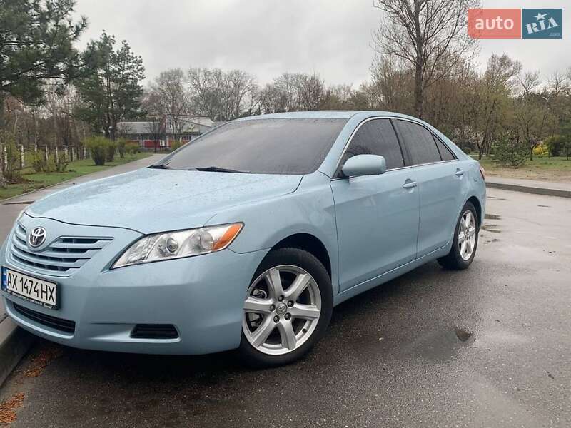 Седан Toyota Camry 2007 в Киеве