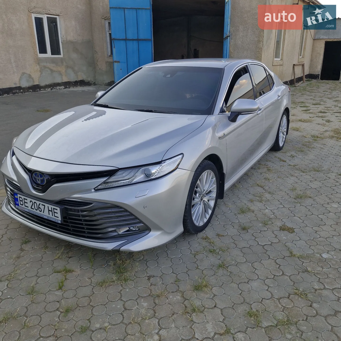 2020 Toyota Camry - фото 1