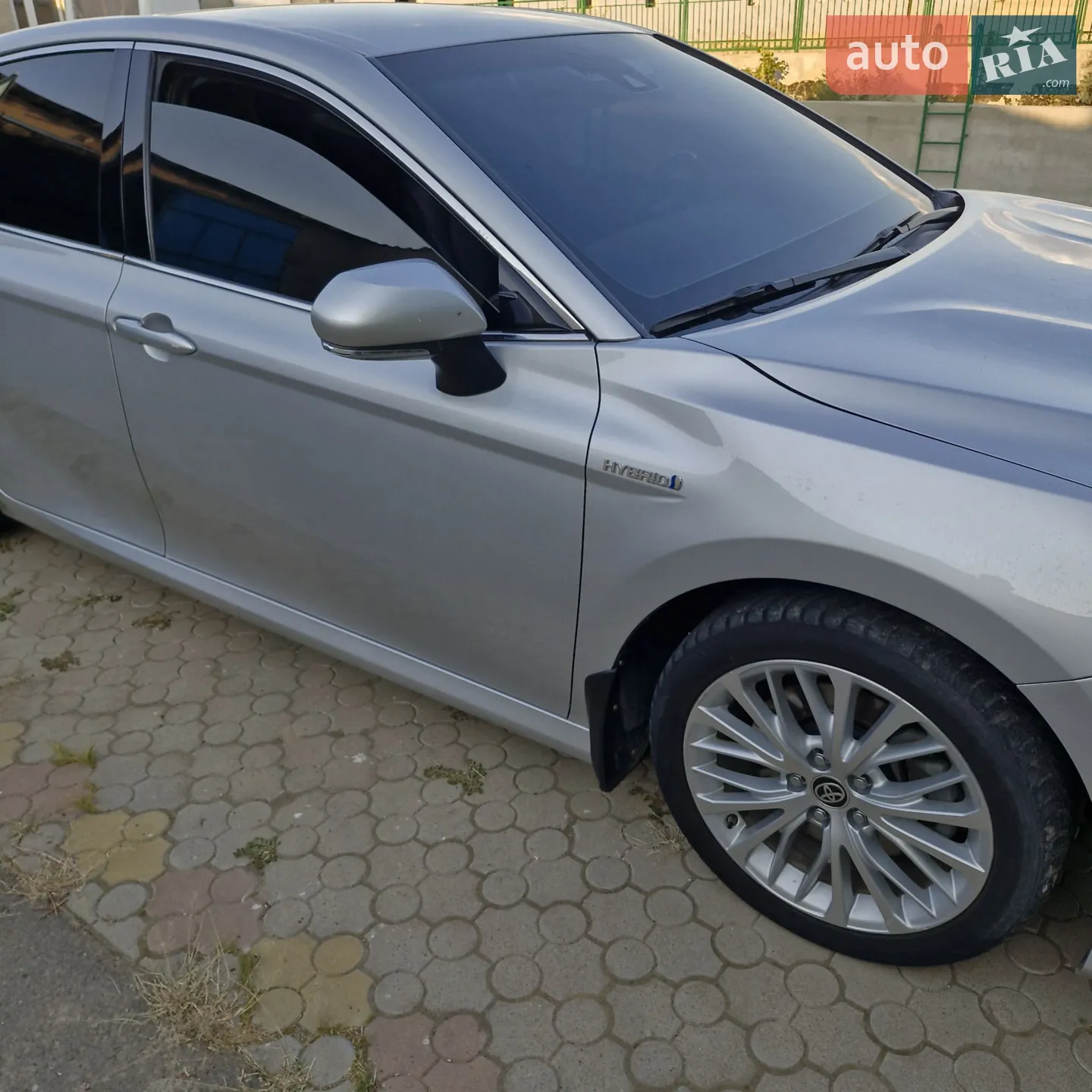 2020 Toyota Camry - мініатюра 3