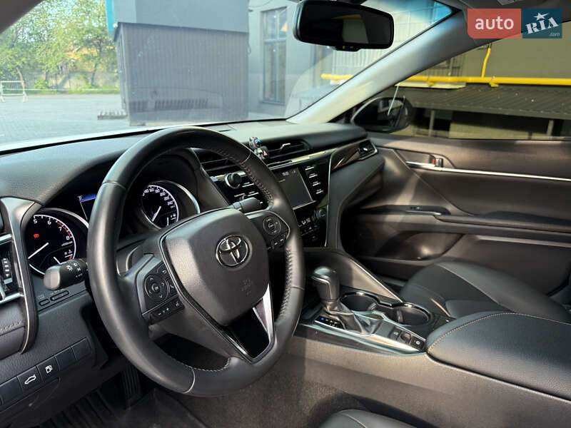 Седан Toyota Camry 2018 в Виннице фото 12 Седан Toyota Camry 2018 в Виннице