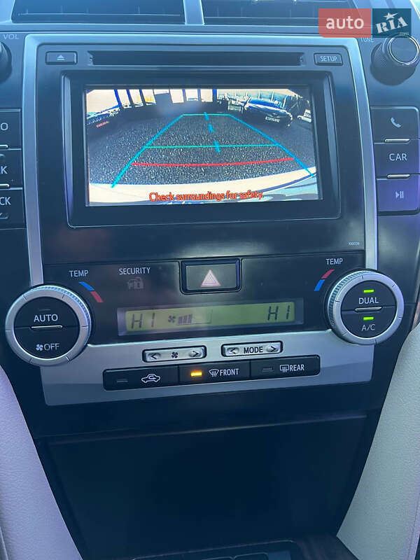 Седан Toyota Camry 2012 в Полтаве