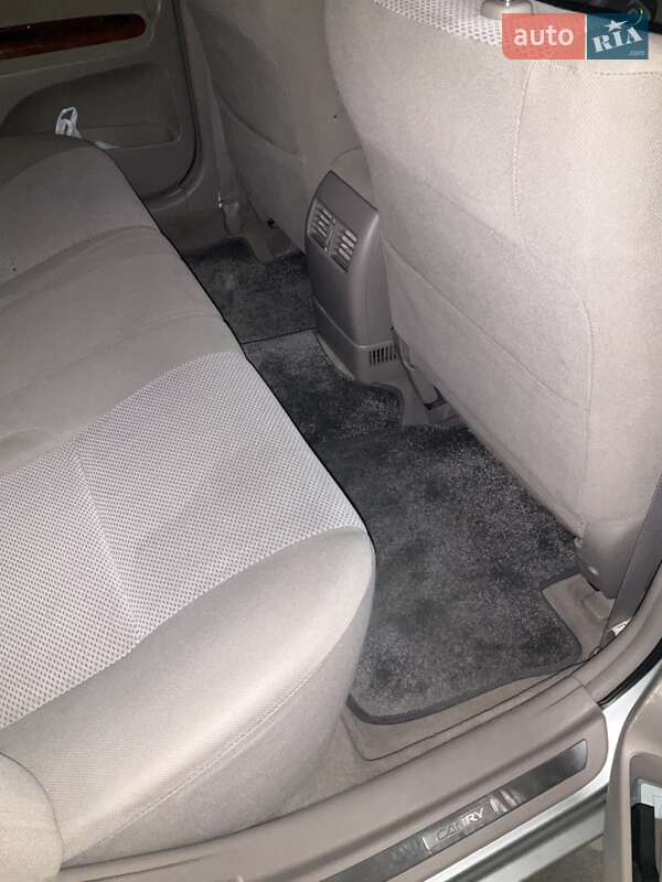 Седан Toyota Camry 2004 в Днепре фото 14 Седан Toyota Camry 2004 в Днепре