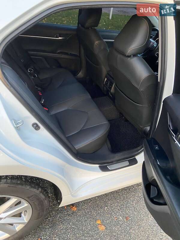 Седан Toyota Camry 2017 в Белой Церкви