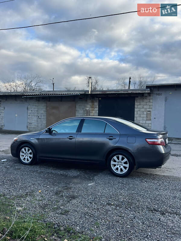 Седан Toyota Camry 2006 в Кривом Роге