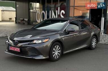 Седан Toyota Camry 2020 в Києві