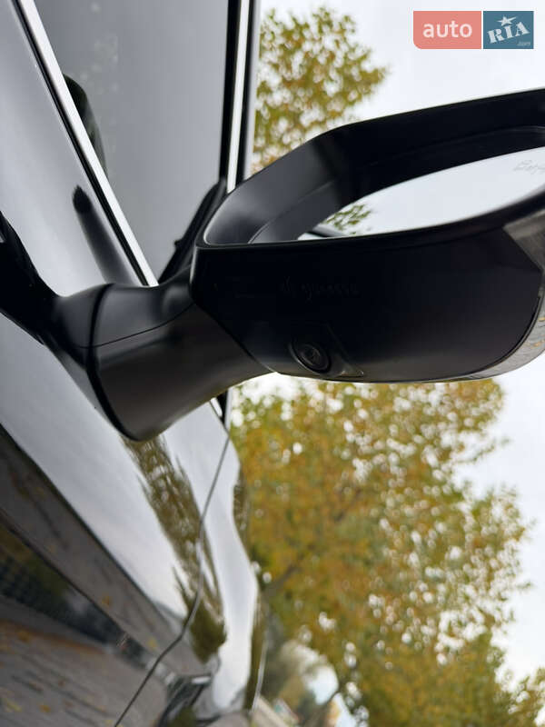 Седан Toyota Camry 2022 в Днепре