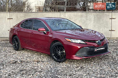 Седан Toyota Camry 2020 в Києві