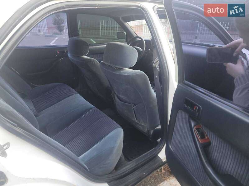 Седан Toyota Camry 1992 в Одессе