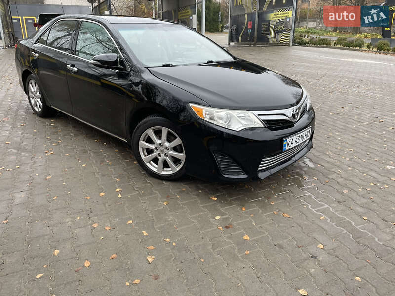 Toyota Camry 2014