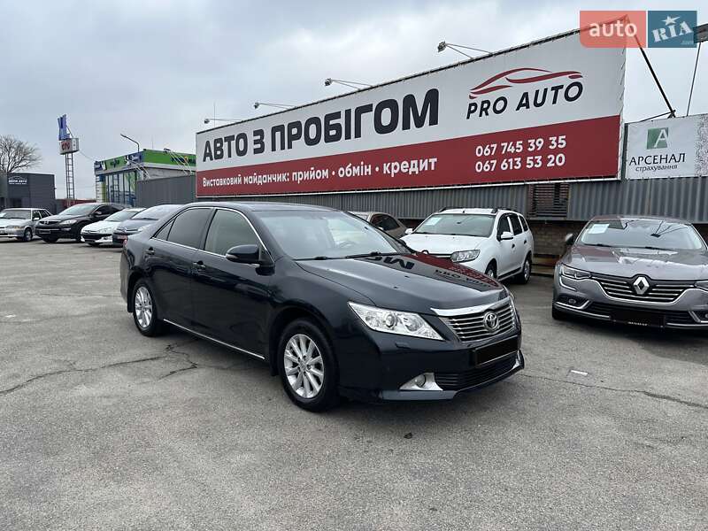 Седан Toyota Camry 2013 в Запорожье фото Седан Toyota Camry 2013 в Запорожье